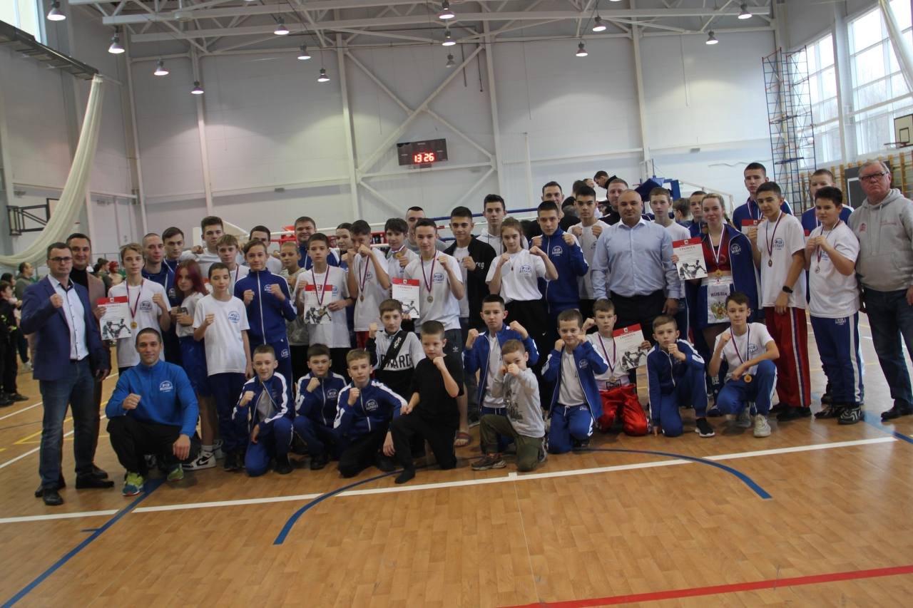 Клинский клуб «Атлант» лидировал в 10-м юбилейном турнире по кикбоксингу памяти Юрия Самохвалова