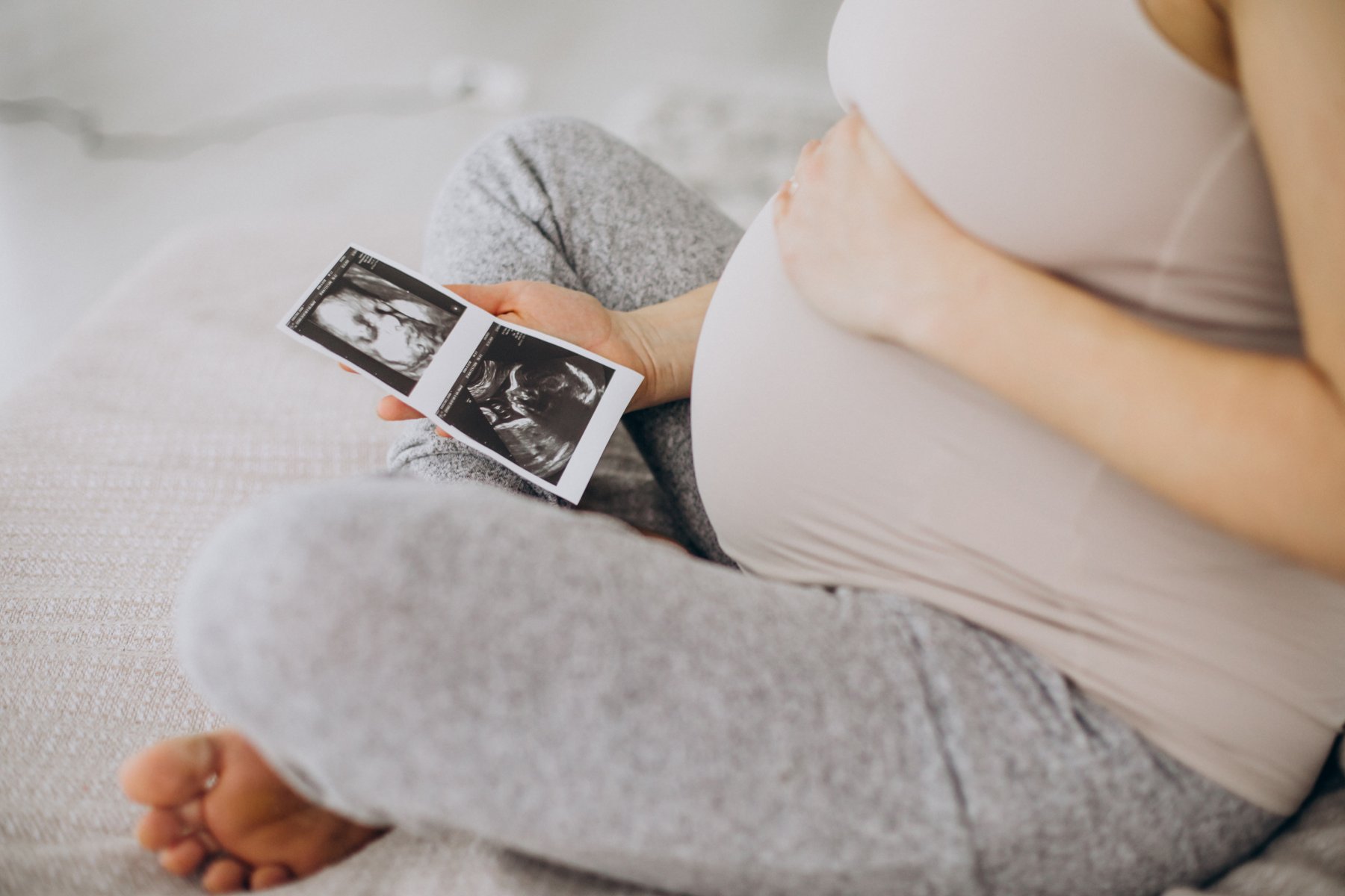 Неработающие мамы Подмосковья могут оформить пособие по беременности и родам на госуслугах 