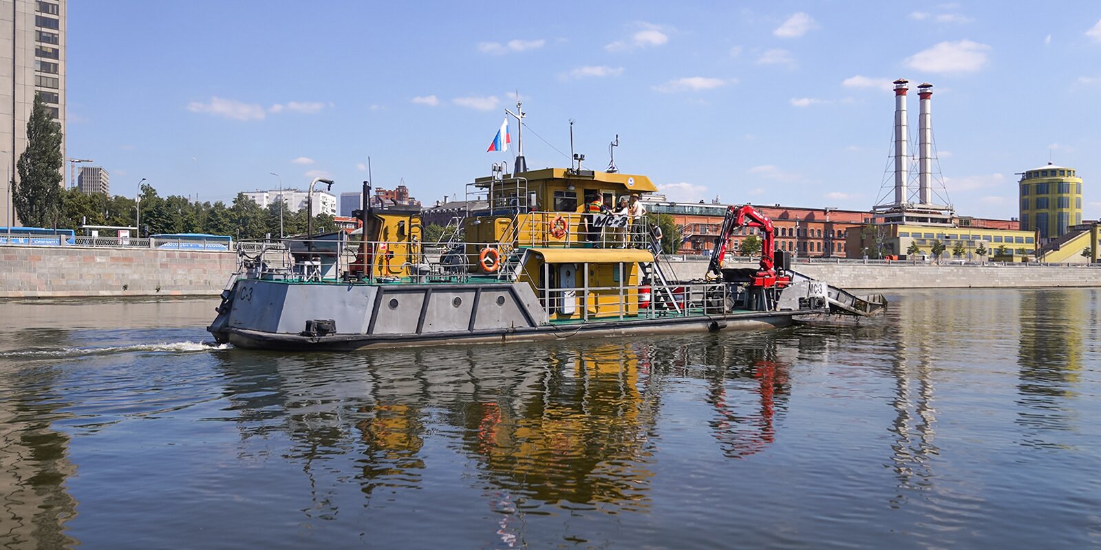 В период речной навигации в Москве собрали около 600 тонн мусора