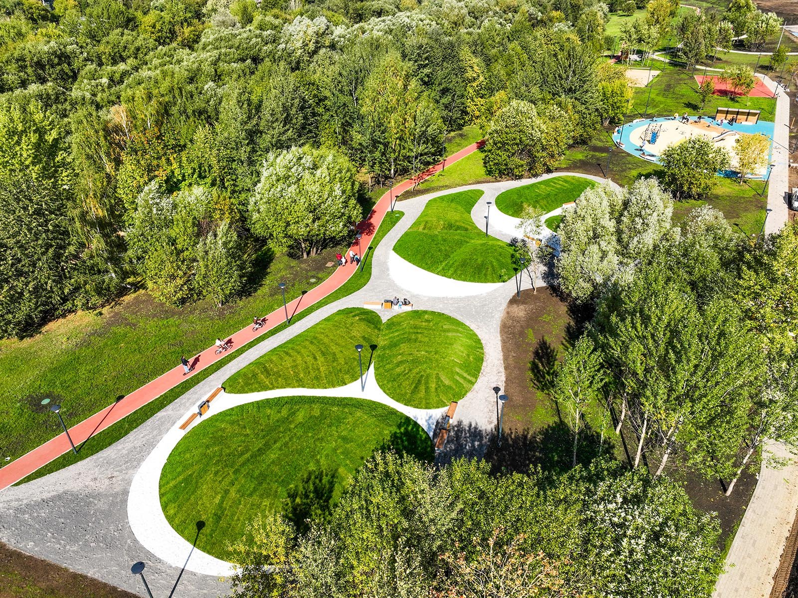 В московском парке «Яуза» появились ландшафтный парк и тропа здоровья