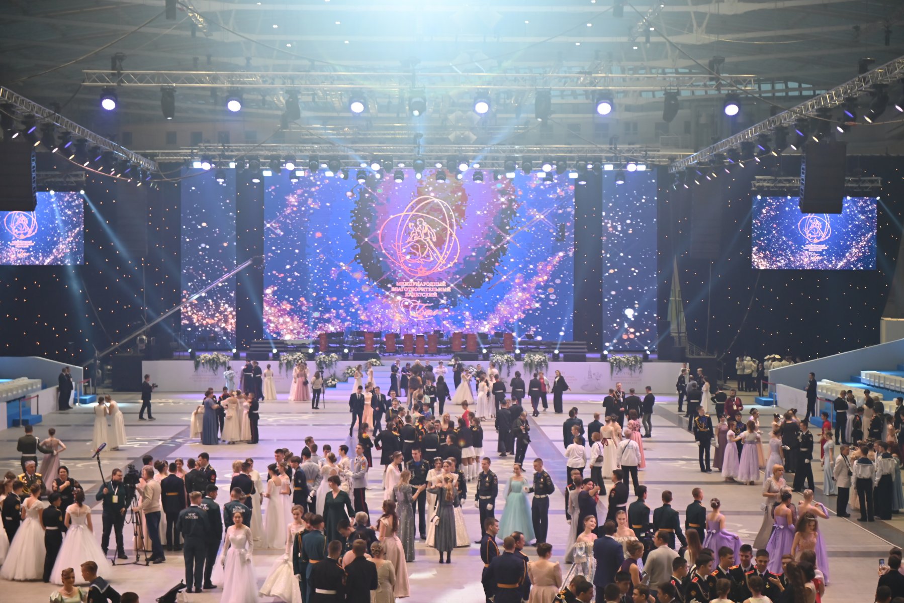 В Москве прошел VII Международный благотворительный кадетский бал