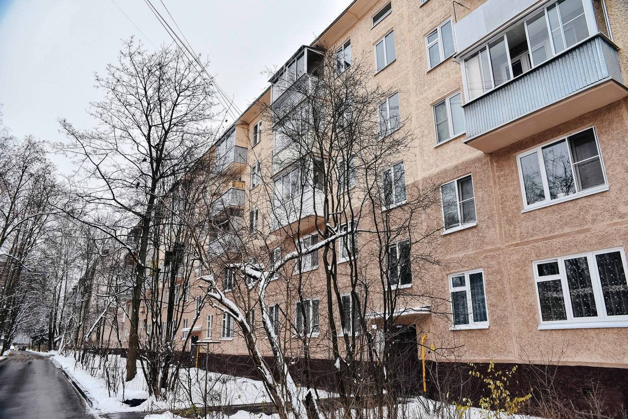За два года в Пушкино отремонтировали 150 крыш многоквартирных домов 