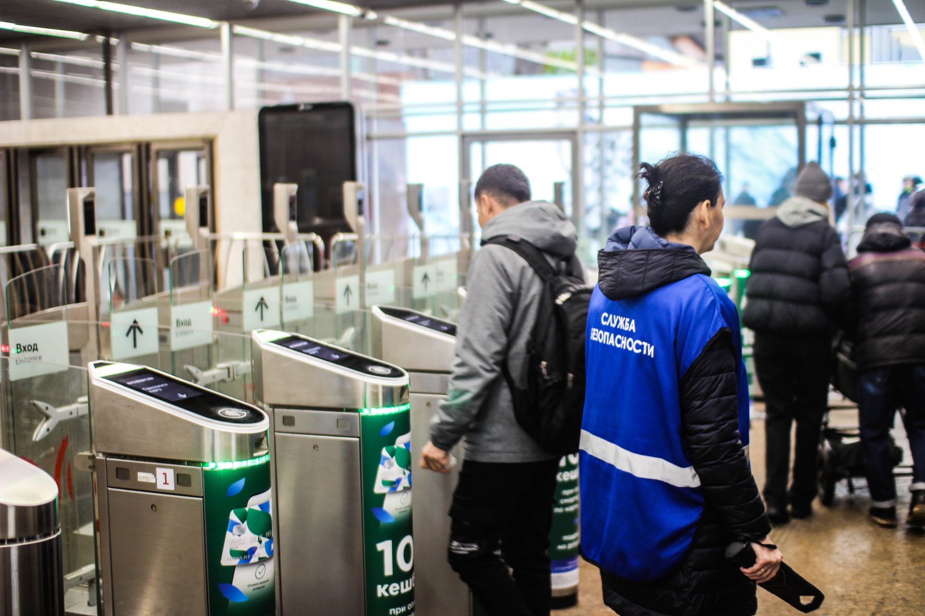 Более 6 тысяч подозреваемых поймали в московском метро с помощью системы распознавания лиц