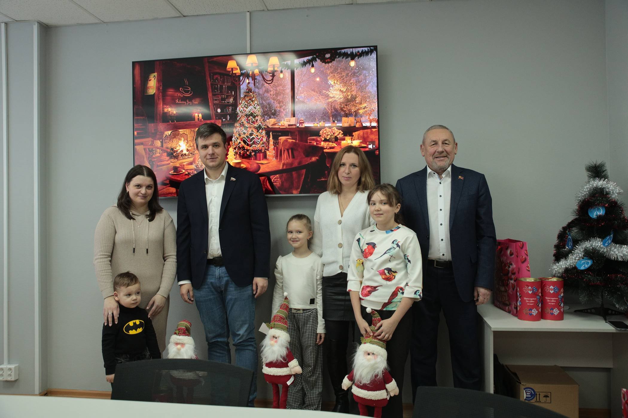 Александр Толмачев поздравил семьи мобилизованных из Богородского городского округа с Новым годом