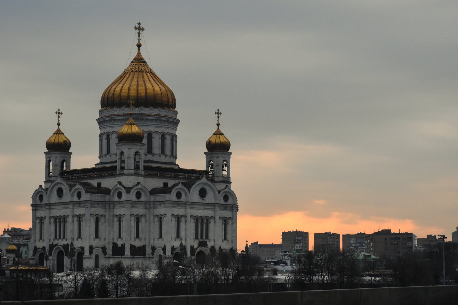 6-7 января около храма Христа Спасителя в Москве будет перекрыто движение транспорта 