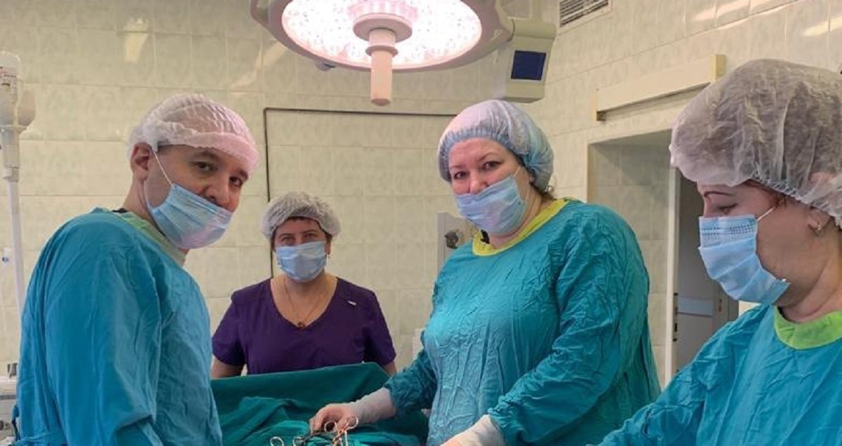 В Подмосковье врачи удалили пациентке 30-сантиметровую опухоль матки