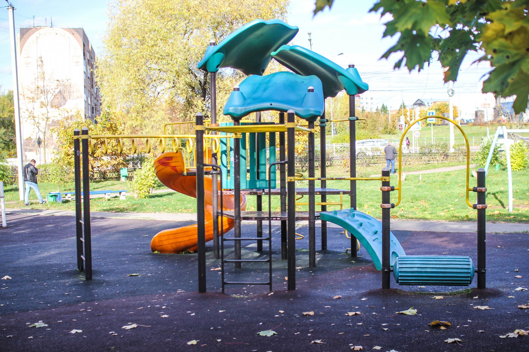 Более 500 дефектов в содержании детских площадок нашли сотрудники ГУСТ Подмосковья с начала года