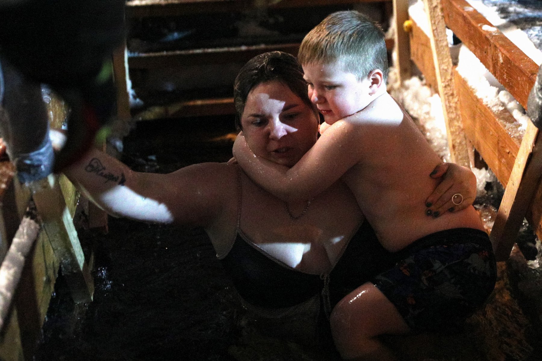 Врачи Московской области рассказали о подготовке ребенка к крещенским купаниям