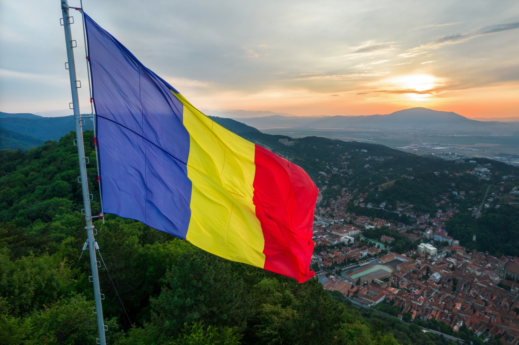 Посольство России в Румынии получило конверт с неизвестным содержимым
