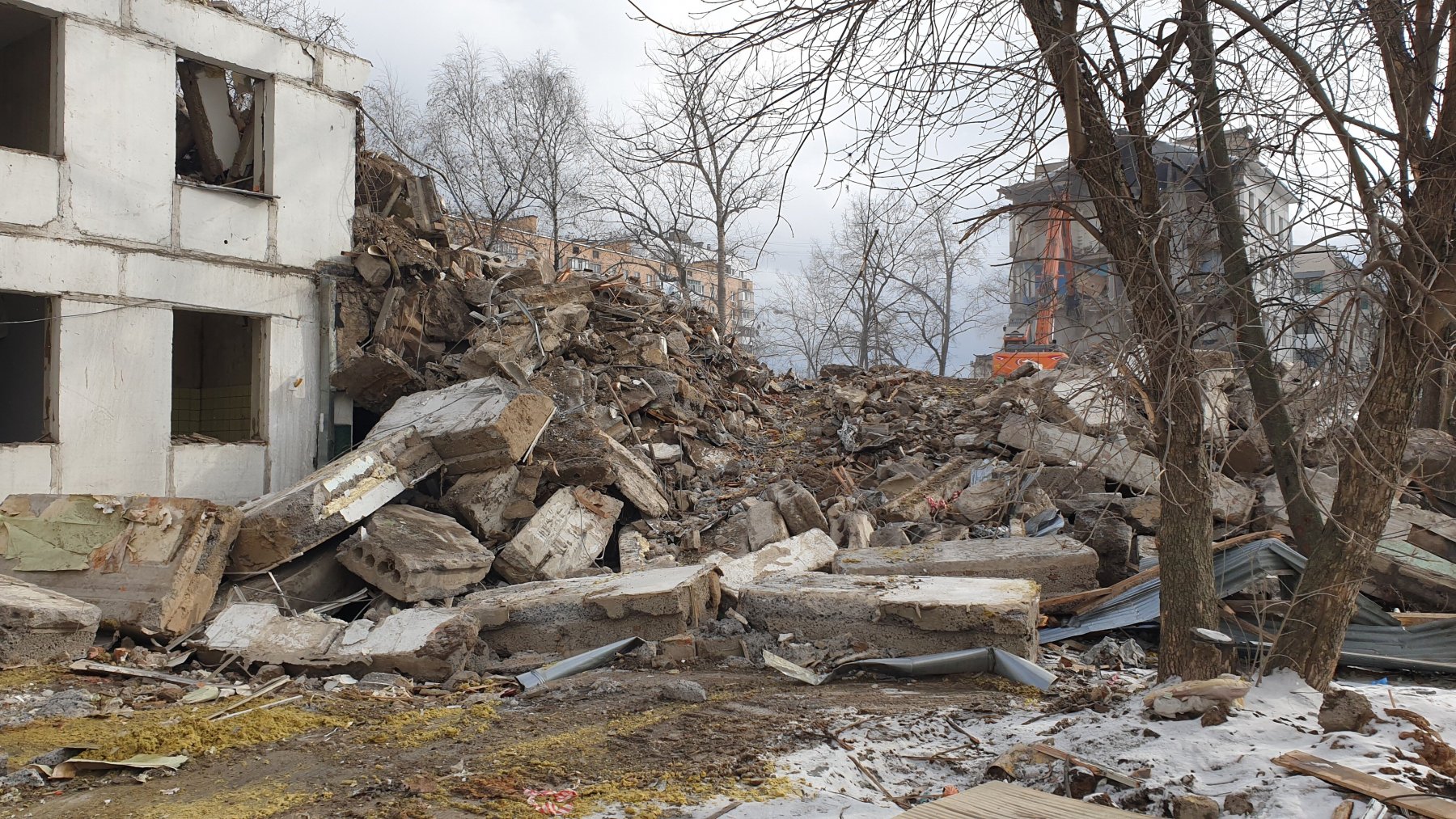 В столичном районе Обручевский снесли дома