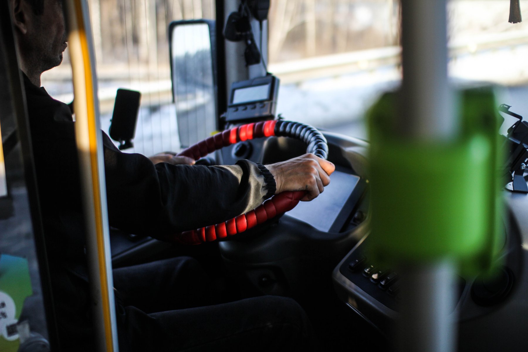В Серпухове на маршруты вышли три новых автобуса 
