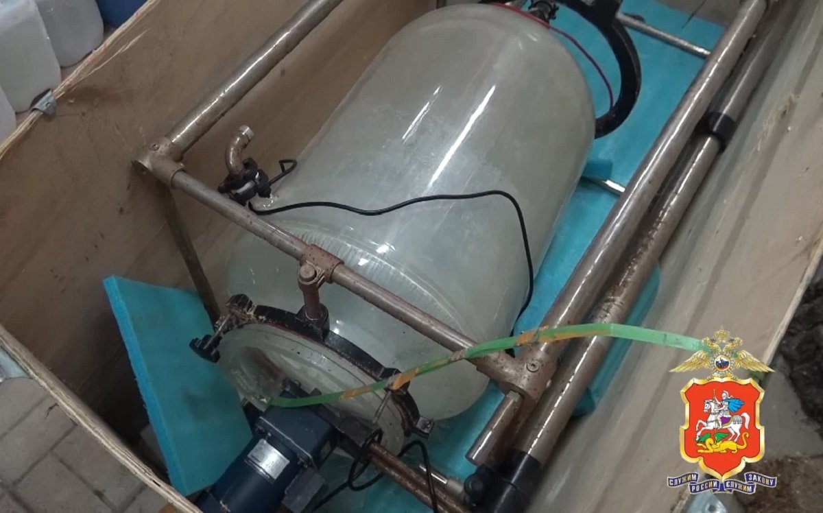 Мигрантов задержали в Подмосковье с 83 кг мефедрона