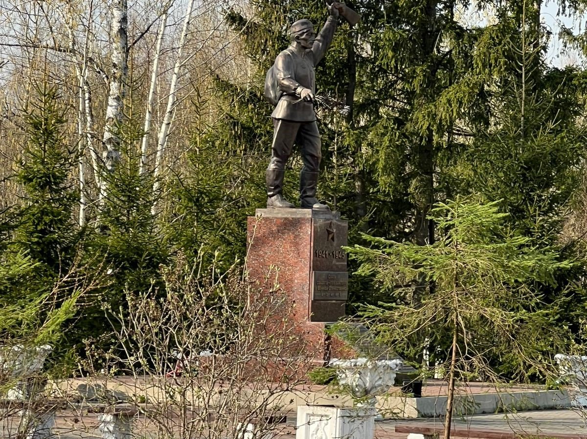 В администрации Наро-Фоминского округа рассказали о состоянии памятника ВОВ в деревне Новоглаголево 