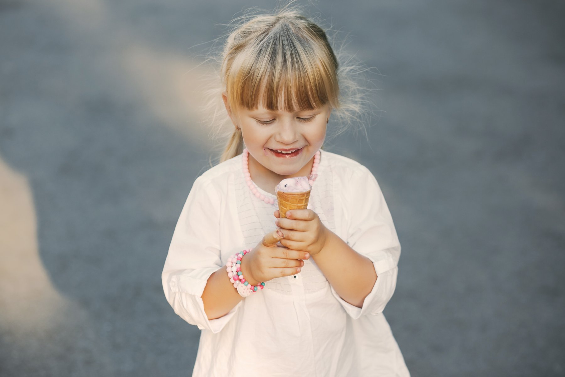 В Подмосковье 1 июня детям раздадут более 60 тысяч стаканчиков мороженого