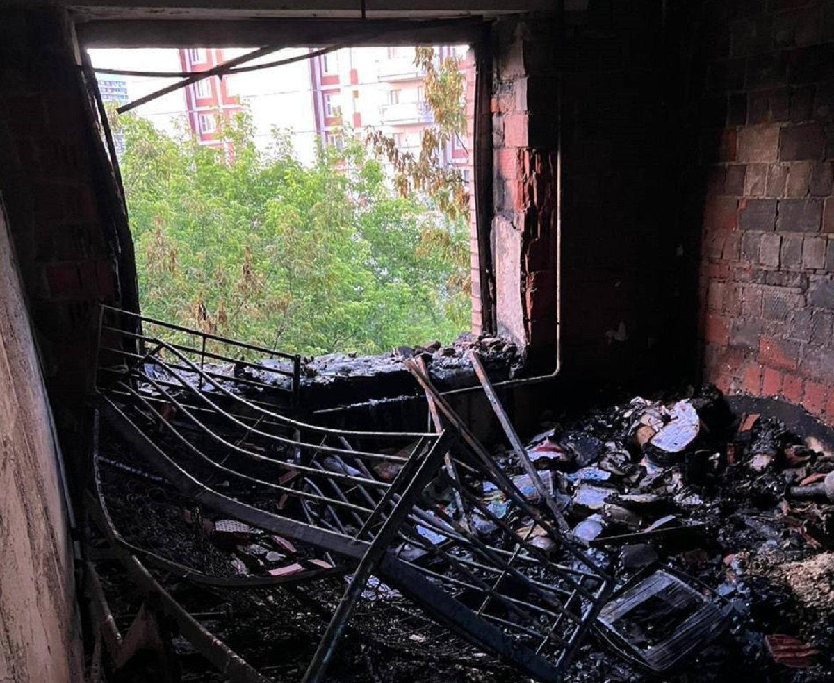 Десятилетний мальчик погиб при пожаре в квартире на Ленинском проспекте 