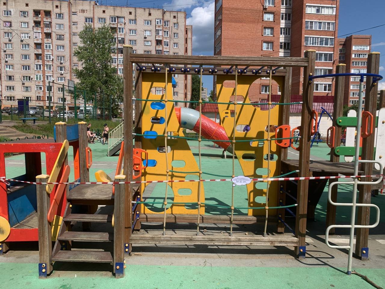 Четыре детских игровых комплекса приведут в порядок в городском округе Пушкинский