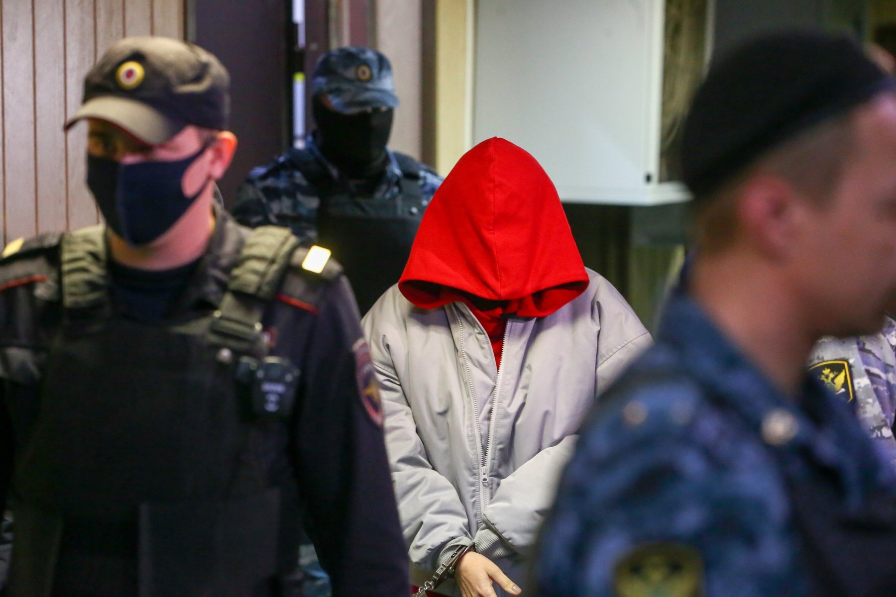 Блогеру Блиновской продлили домашний арест на месяц