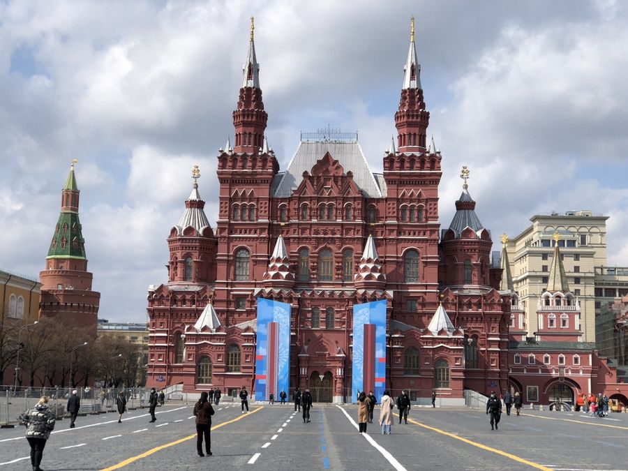 Красную площадь в Москве закрыли для посетителей