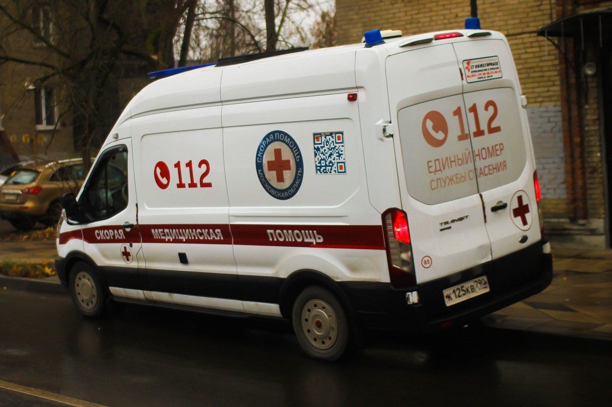 В Москве произошло массовое ДТП с автомобилем скорой помощи :: Вести .